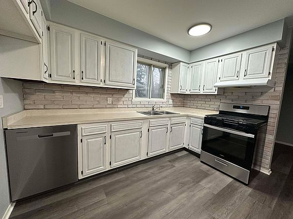 3rd image of 4405 Meachem Rd
