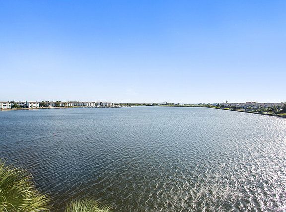 3rd image of 1165 Marina Dr