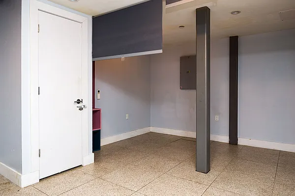 Rented by Nooklyn NYC LLC | media 32