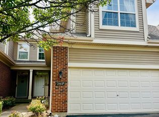 2864 Church Rd #2864, Aurora, IL 60502