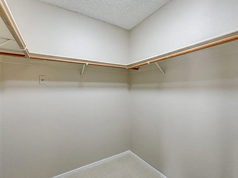 2723 Lovington Dr — Photo 28