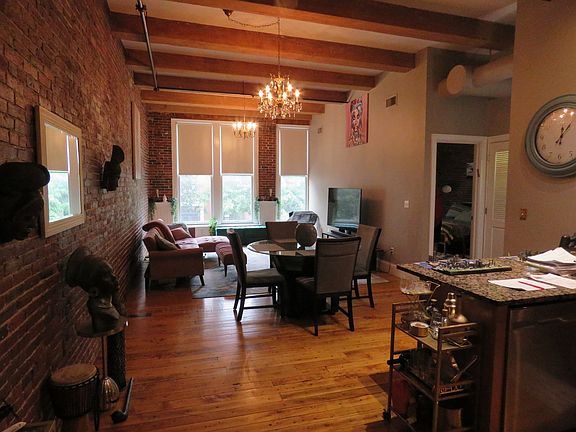 2nd image of 61 Market St Unit 2B