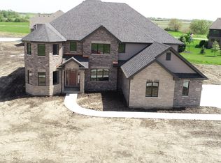 8682 Gray Stone Ct, Frankfort, IL 60423