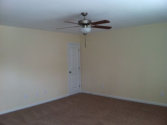 2nd image of 3709 Hillcrest Dr #A