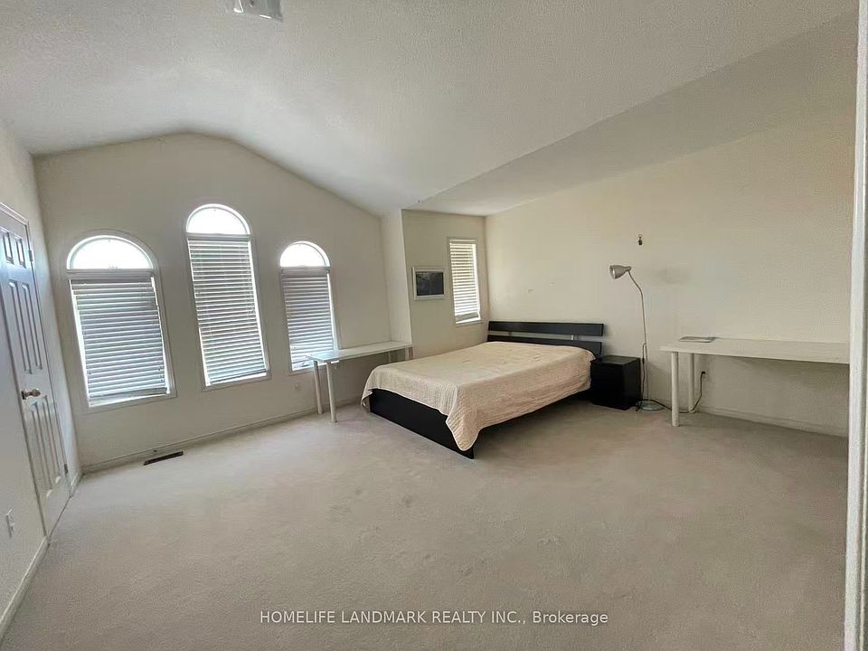 2nd image of 22 Maffey Cres
