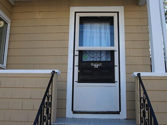 3rd image of 98 Eutaw Ave