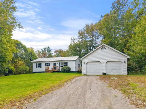 25 Brandy Lane, Hudson, ME 04449