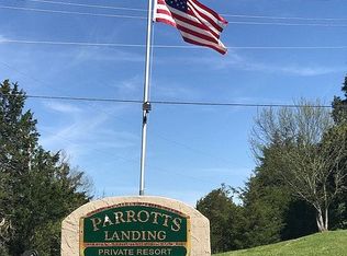 Parrotts Chapel Rd, Sevierville, TN 37876