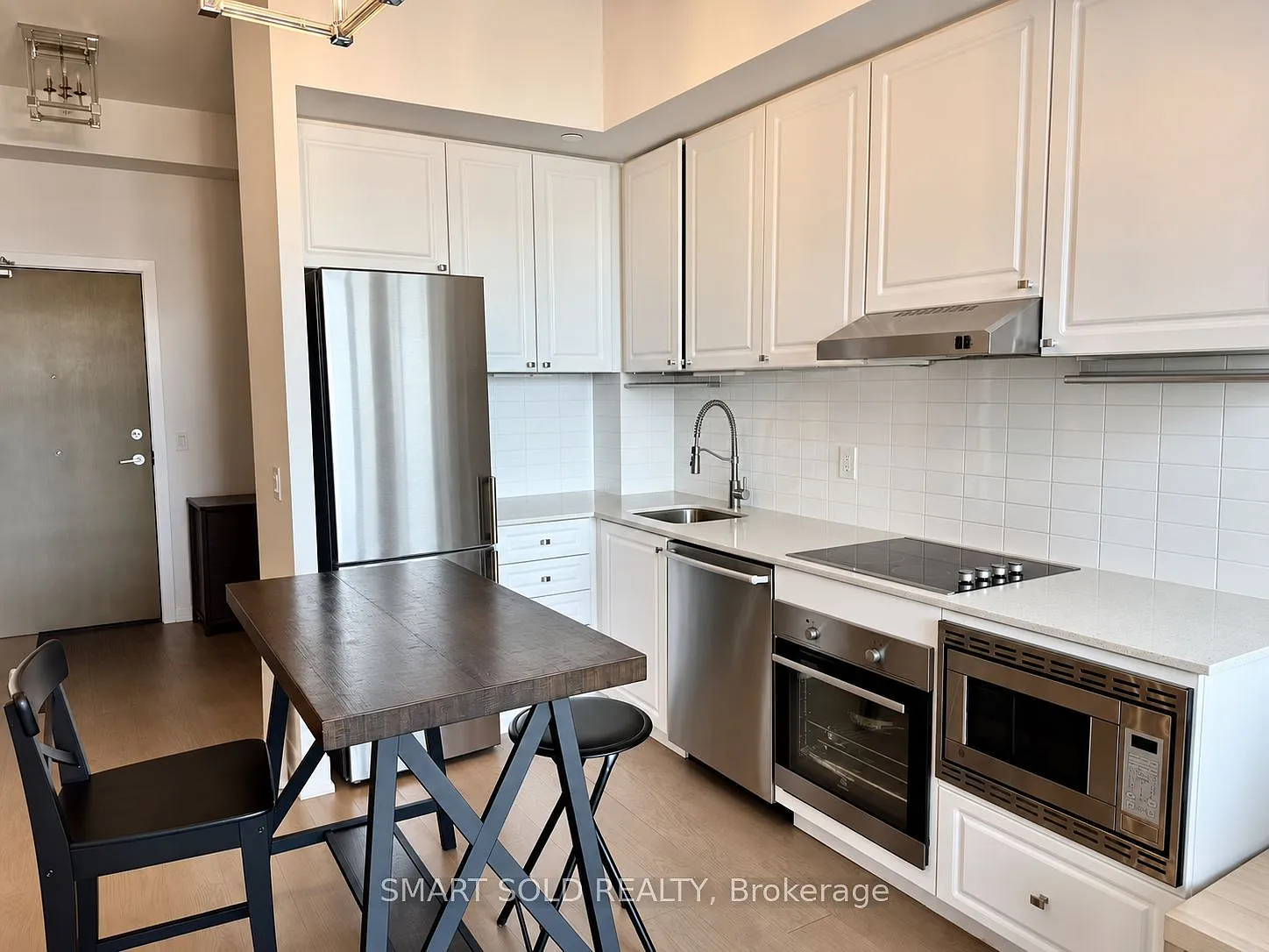 2 bed, $2,450 — Photo 4