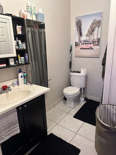 2nd image of 3674 SW 26th St #3
