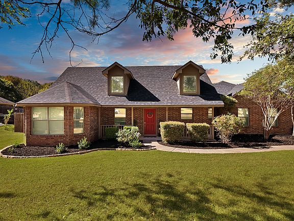 3rd image of 133 Miramar Cir