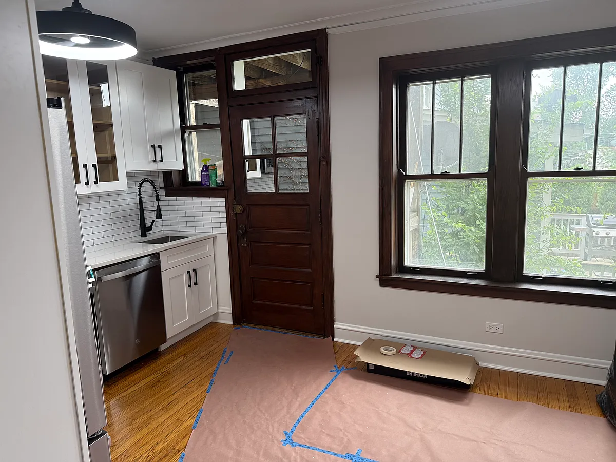 Building Photo - 3126 N Spaulding Ave #3E