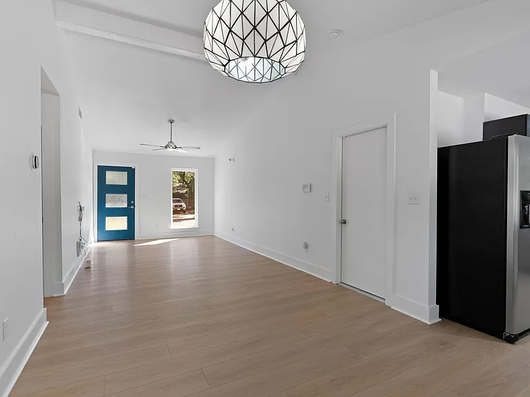 4807 Aberdeen Dr — Photo 5