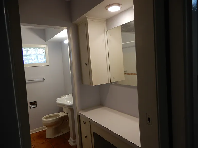 8611 Dover St — Photo 23