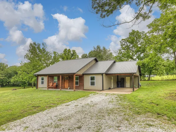 1075 E Valley Street, Granby, MO 64844