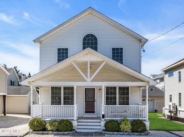 210 N 14th Street, Surf City, NJ 08008