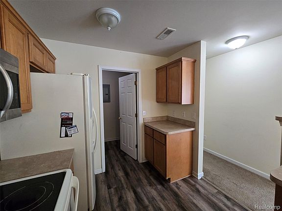 4th image of 20005 Hidden Oaks Dr