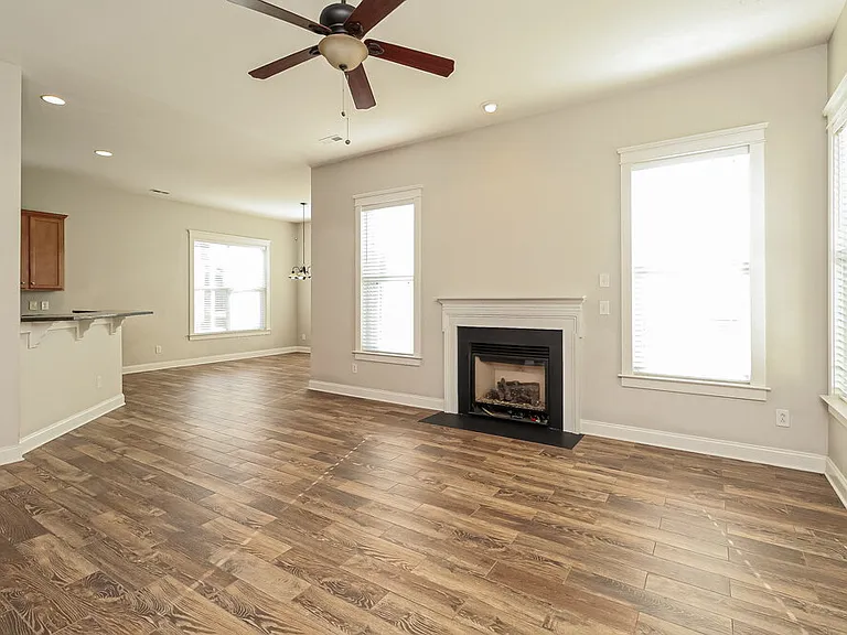 9819 Grier Springs Ln — Photo 6