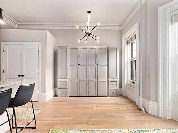 4th image of 154 W Concord St APT 2A