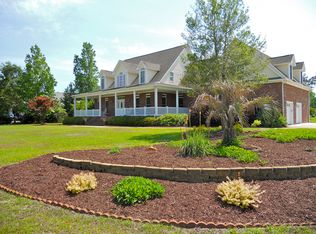 114 Wild Berry Ln, Hampstead, NC 28443