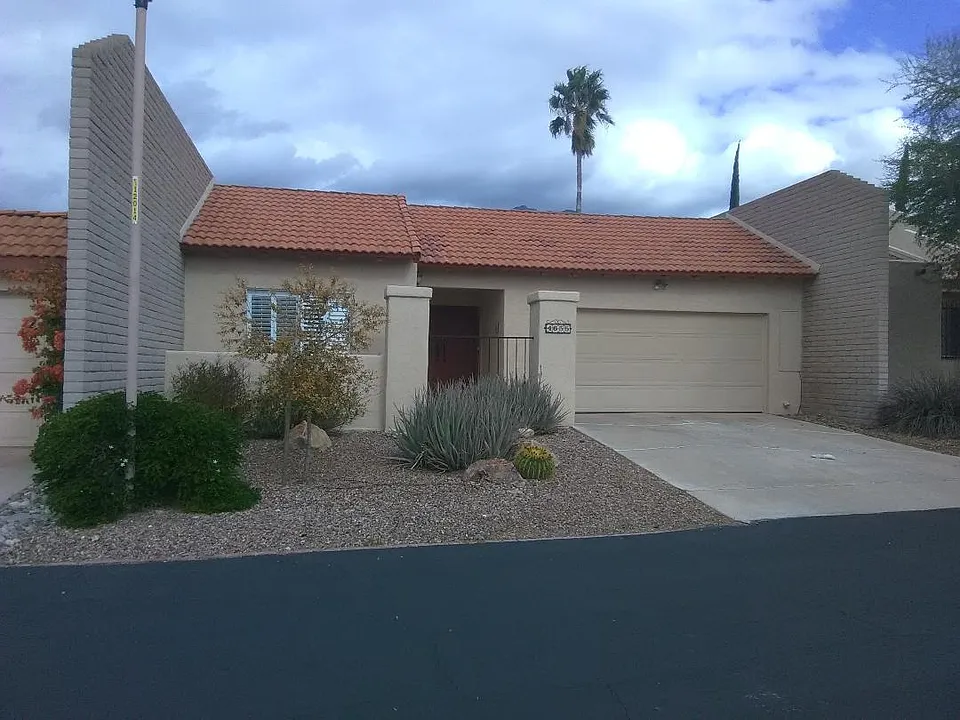 4655 E Camino Rosa