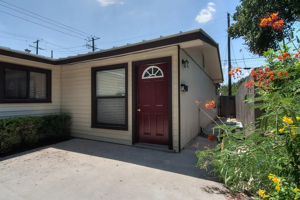 1 bed, 1.0 bath, 550 sqft, $1,250 — Photo 1