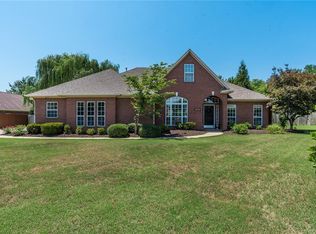4322 Essex Cv, Springdale, AR 72762