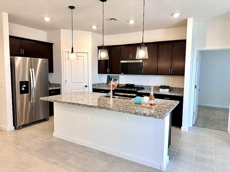 16073 W Desert Spoon Dr — Photo 5