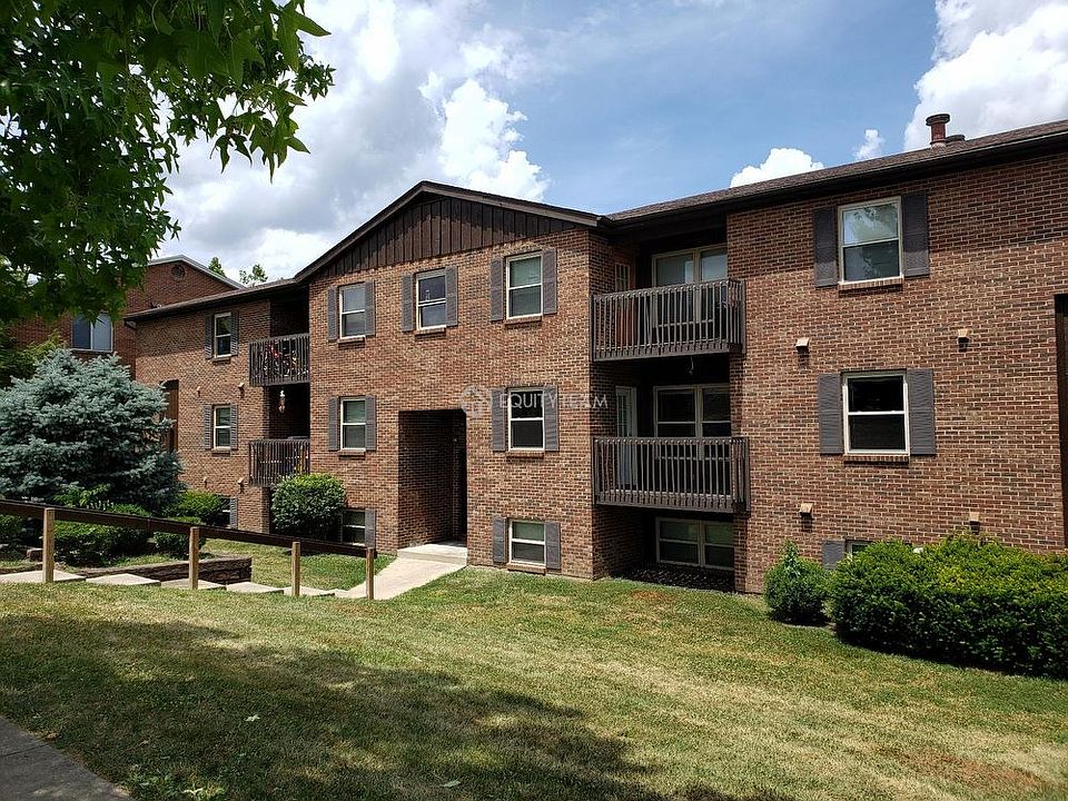 1st image of 704 Gordon Smith Blvd
