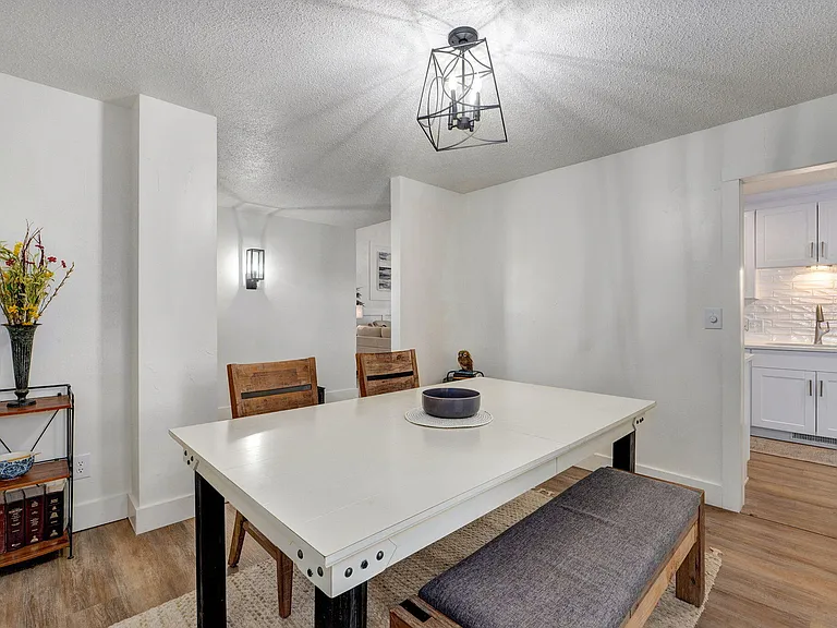 4094 S Eaton Ave — Photo 12