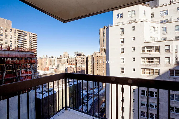 Rented by Mirador Real Estate | media 29