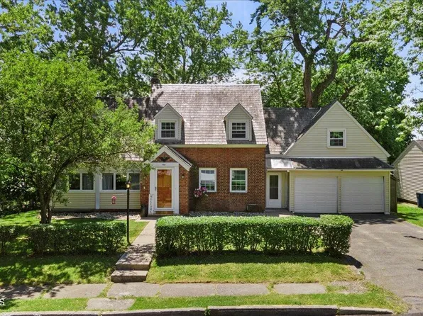 1 Arlington Road, Cohoes, NY 12047