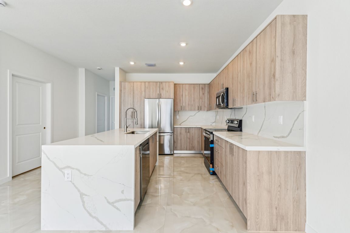 SW 125th Ave-008.jpg