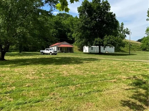2776 Seaman Frk, Le Roy, WV 25252