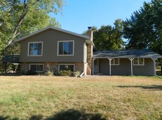 16121 Creekwood Rd, Prior Lake, MN 55372