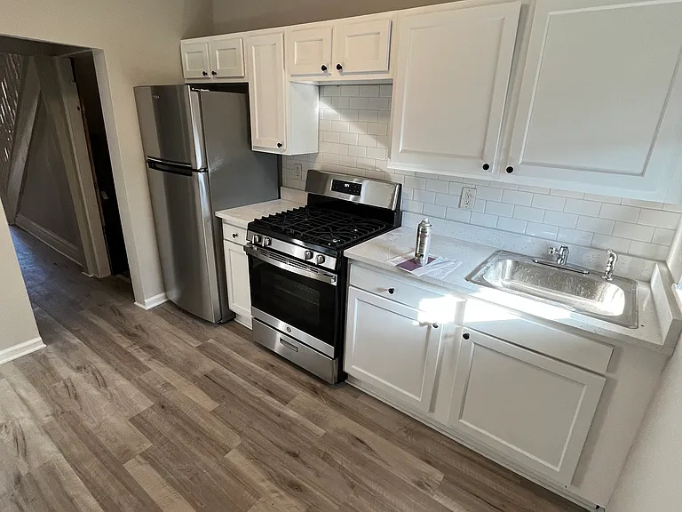 7348 Denniston Ave — Photo 11