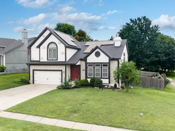 21206 W 55th Ter, Shawnee, KS 66218