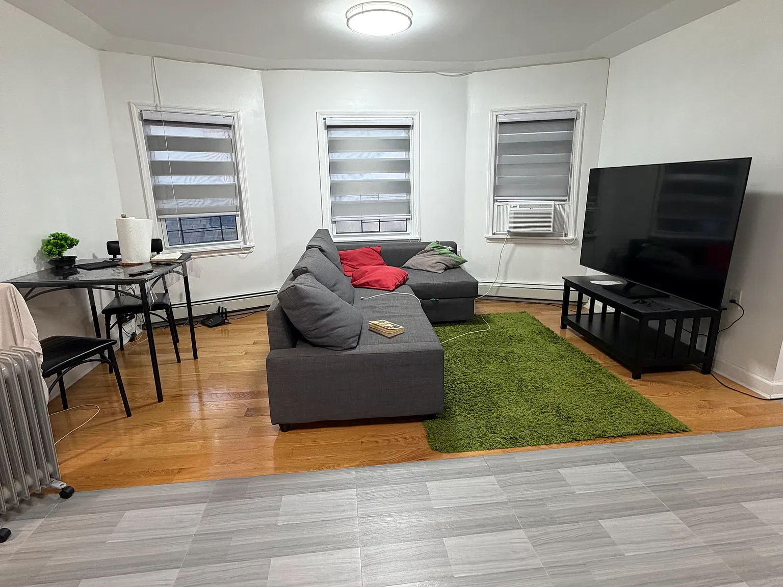 2 bed, 800 sqft, $2,450 — Photo 1