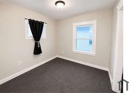 4th image of 12502 Forest Ave #2