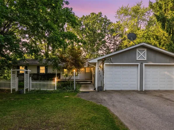 10975 Andersonville Rd, Davisburg, MI 48350