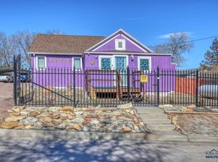 2326 Wilson Ave, Hot Springs, SD 57747