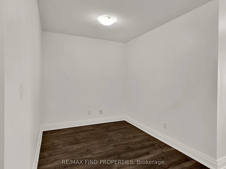 55 Speers Rd #1504 — Photo 12