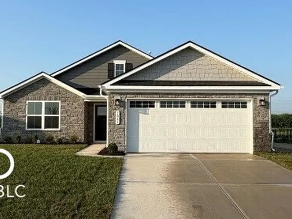 1061 Capitol Dr, Edinburgh, IN 47280