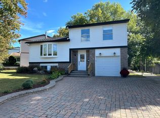 832 Boronia Cres, Newmarket, ON