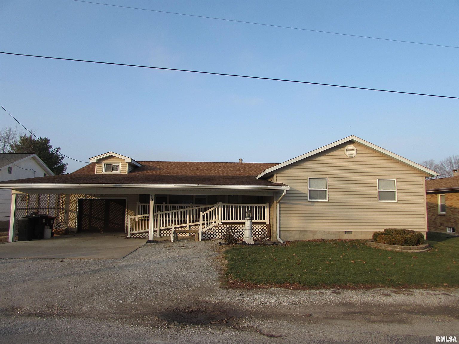 609 W Monroe St, Metamora, IL 61548 Zillow