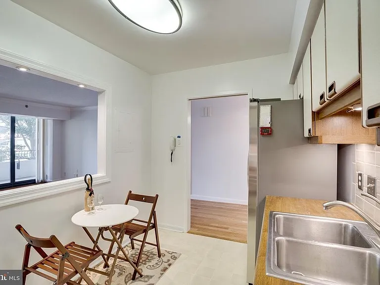 1200 Crystal Dr #411 — Photo 14