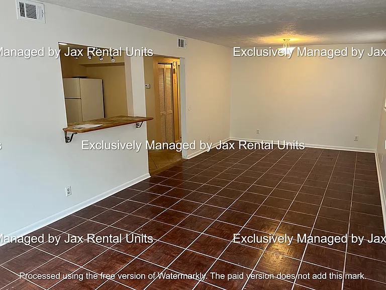 628 Meteor St — Photo 11