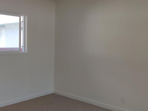 5th image of 13433 Moorpark St #E