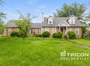 2103 Winthorne Ln, Murfreesboro, TN 37129