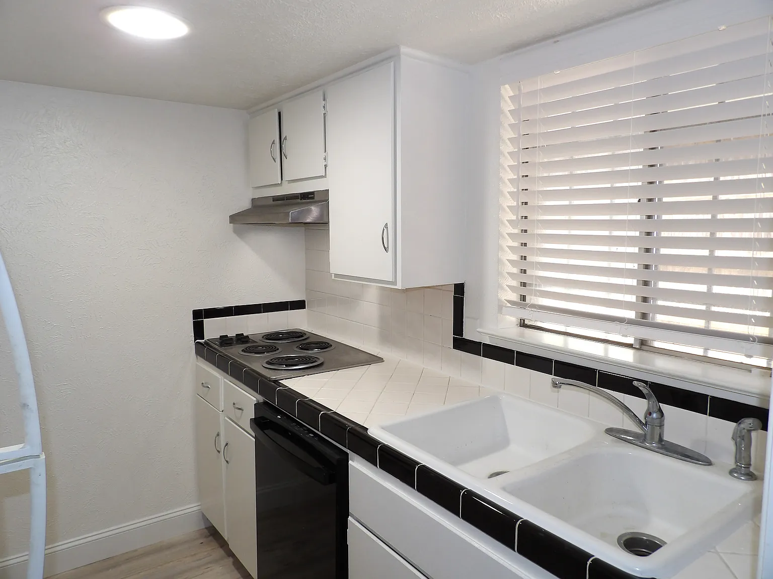 1 bed, 800 sqft, $1,800 — Photo 4